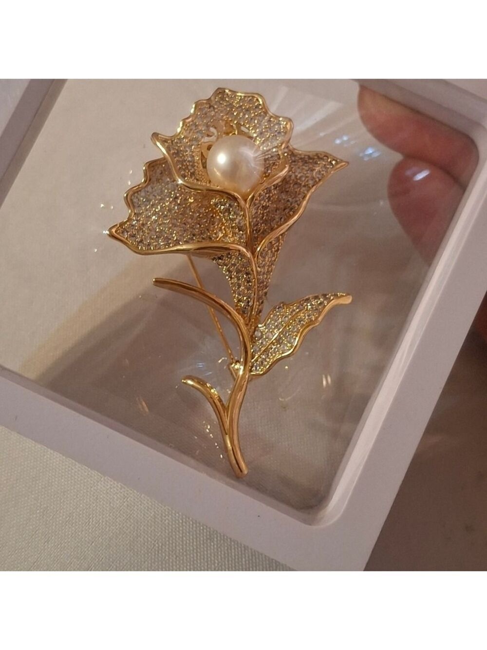 Majestic Lily Pearl Gold flower brooch with crystals and genuine pearl